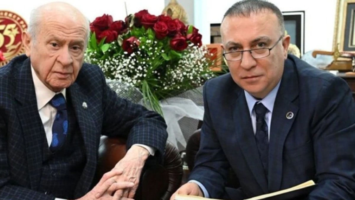 İzzet Ulvi Yönter paylaştı, yine sildi: Mesaj MHP’ye mi