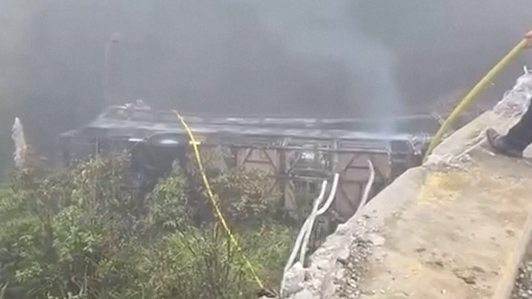 Yolcu otobüsü devrildi: Çok sayıda ölü var – turkifsalink.blog